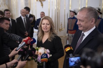 Na hrad opäť príde homo politicus