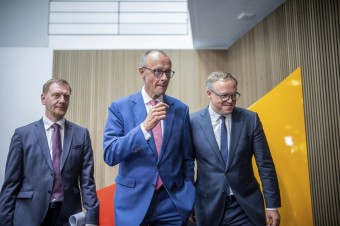 Ak sa CDU konečne neprizná k prvotnému hriechu Merkelovej z leta 2015, skončí iba o trochu lepšie ako Scholzova vláda