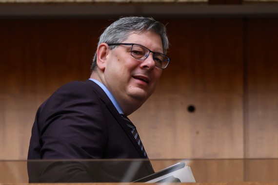 Cieľom vlády je boj proti daňovým a colným podvodom, povedal Susko hlavnej európskej prokurátorke