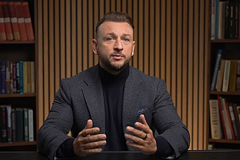 Elektronická komunikácia s verejnou správou má svoje muchy, ale to ministra neospravedlňuje