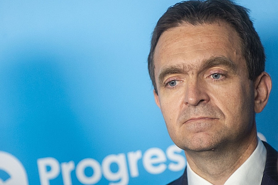 Úradnícka vláda ani štátne orgány nemali nikdy možnosť rozhodnúť o zmazaní